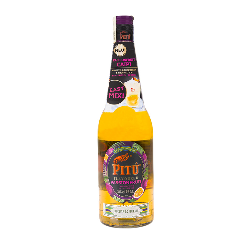 Pitú Flavoured 0,7l Pitu 38% Cachaca vs. Passionfruit 1L 30